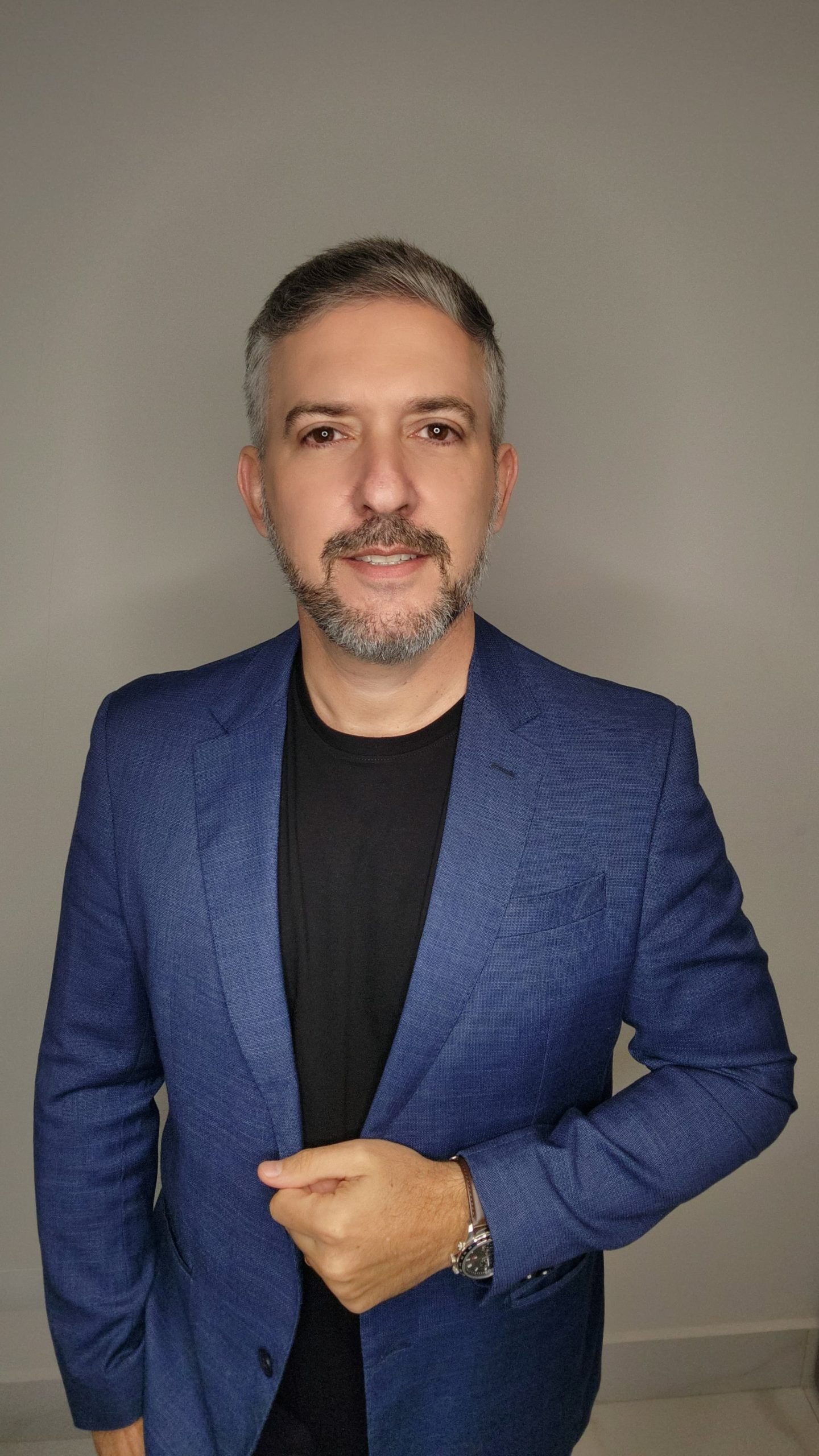 Professor Sergio Geromes